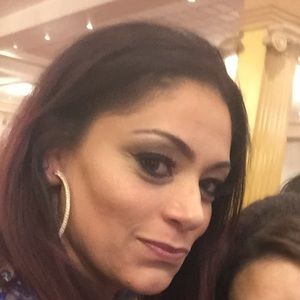 Meet your Posher, Reem